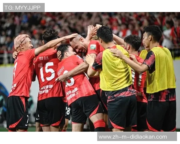 鲁能与恒大激战正酣中超巅峰对决再掀波澜球迷期待精彩瞬间